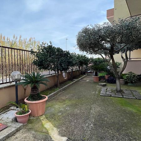 Appartamento Casa Sofia Mondragone Esterno foto